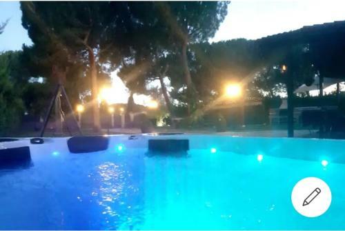 "peque�o Paraiso" Caba�a Con Jacuzzi Y Piscina Privada