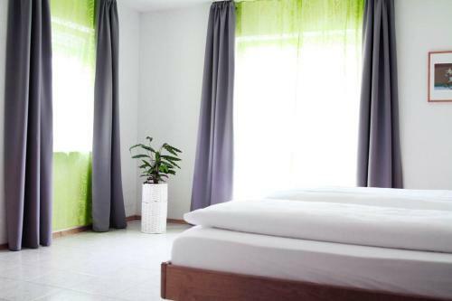 Hostal Hotel Pension Kaempfelbach