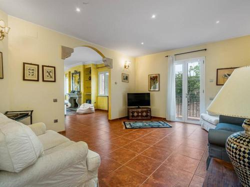 Villa Architectural Jewel Between Sea And Mountains