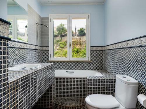 Villa Architectural Jewel Between Sea And Mountains
