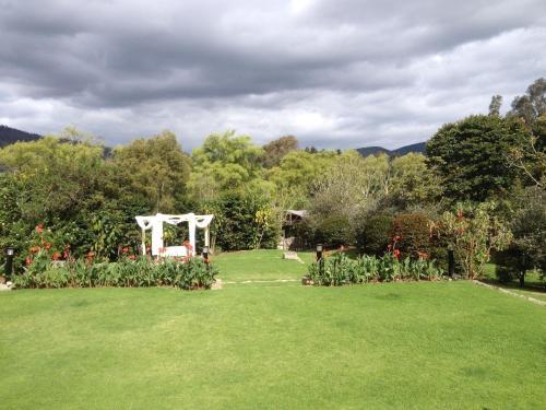Hostal Hotel Campestre La Tomineja