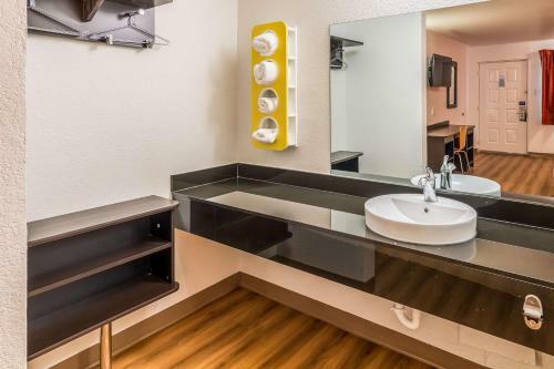 Hotel Parkway Inn Arlington