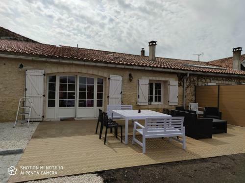 Domaine Des Pr�s De Joussac