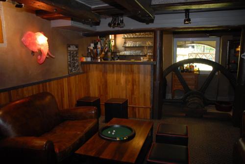 Hotel -restaurant Le Moulin De Villiers