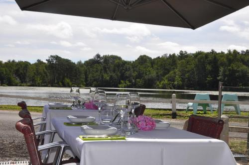 Hotel -restaurant Le Moulin De Villiers