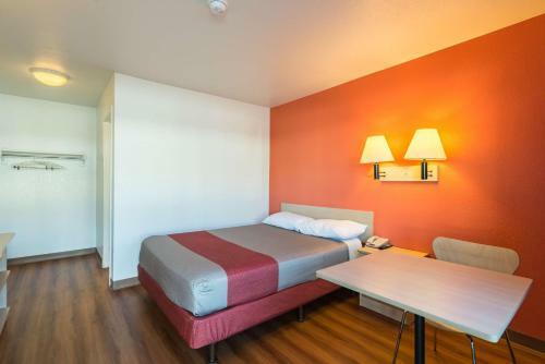Motel 6 Reno West