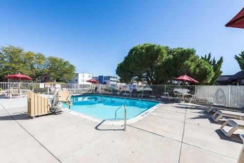 Motel 6 Reno West