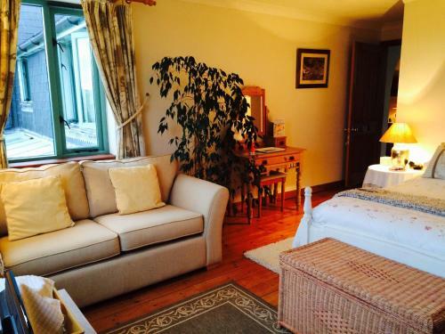 Bed & Breakfast Trecarne House