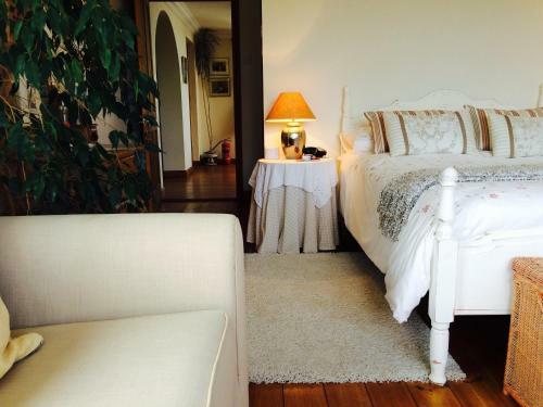 Bed & Breakfast Trecarne House