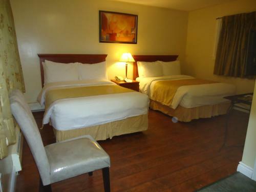 Posada Bayside Inn & Waterfront Suites