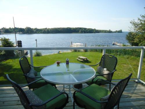 Posada Bayside Inn & Waterfront Suites