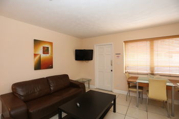 Lbs Villa Apartments By The Beach