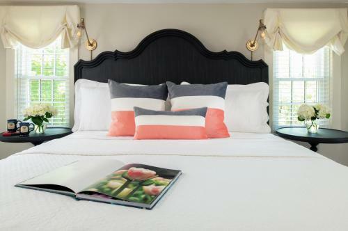 The Blushing Oyster Bed & Breakfast