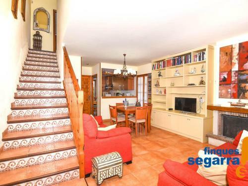 Casa El Vendrell, 4 Dormitorios, 8 Personas - Es-320-3