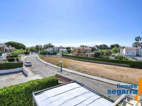 Casa El Vendrell, 4 Dormitorios, 8 Personas - Es-320-3