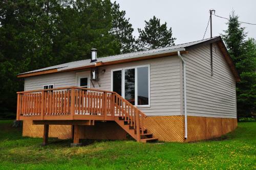 Okimot Lodge On Tomiko Lake