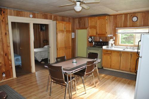 Okimot Lodge On Tomiko Lake