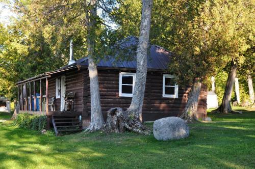 Okimot Lodge On Tomiko Lake