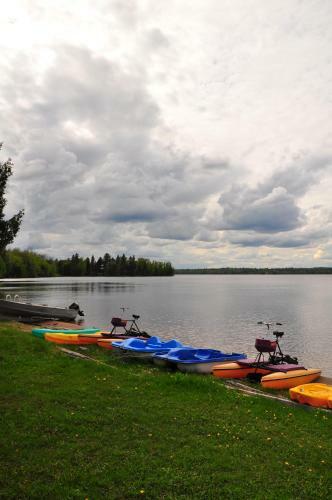 Okimot Lodge On Tomiko Lake