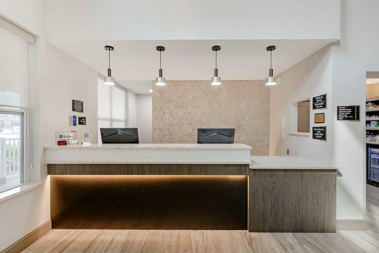 Hotel Best Western Plus First Coast Inn And Suites