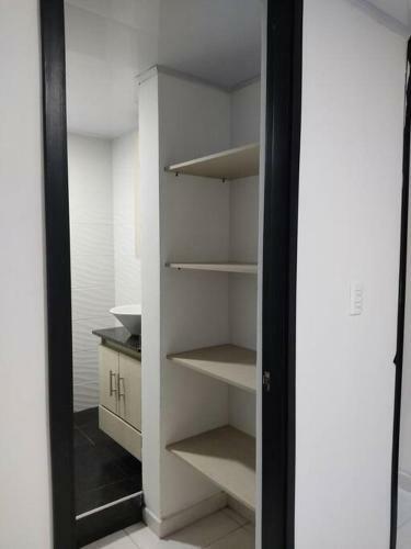 Hermoso Apartamento En Cove�as Con Piscina