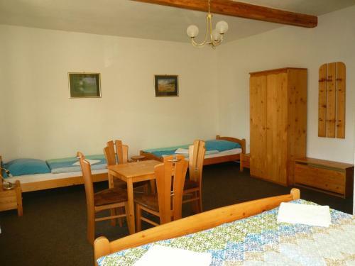 Hostal Penzion U Stud�nky