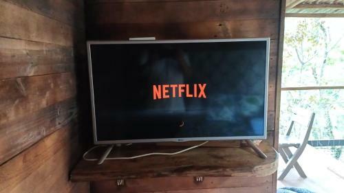 Encantadora Caba�a Cerca A Cali Jacuzzi Smart Tv