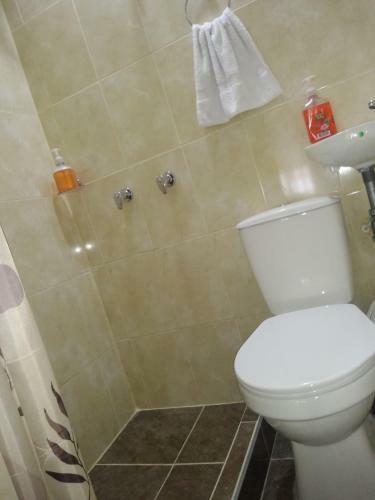 Hostal Hospedaje Hermanos Cardona