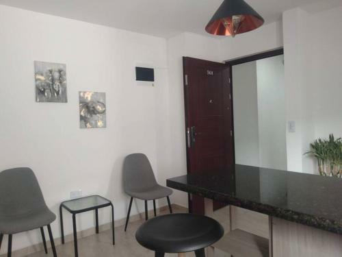Acogedor Apartamento Con Sala De Tv