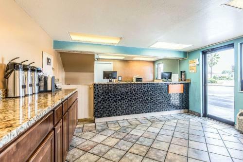 Motel Knights Inn Tampa