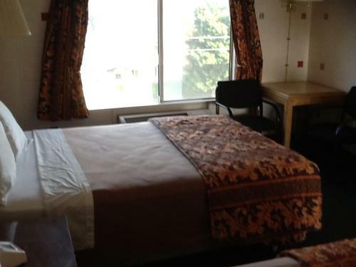 Hotel Downey Inn Luxury Suites