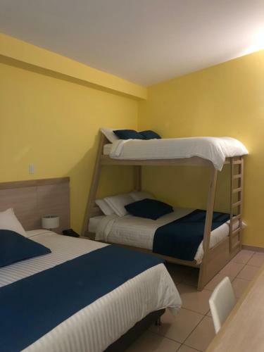 Hostal Hostel Paradise St