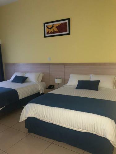 Hostal Hostel Paradise St