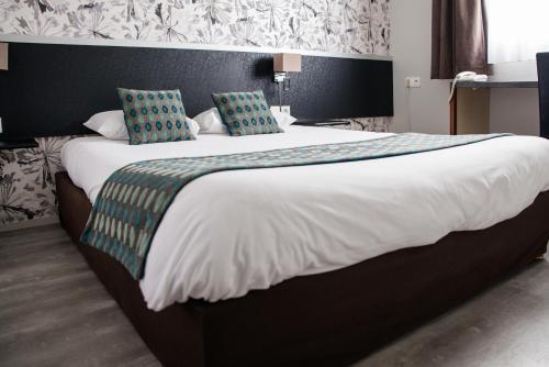 Brit Hotel Relais Du Vern
