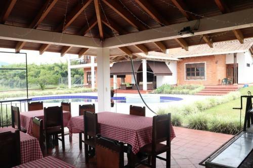 Espectacular Casa Con Insuperable Vista A Pereira