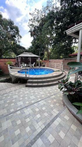 Caba�a Con Piscina En Minca