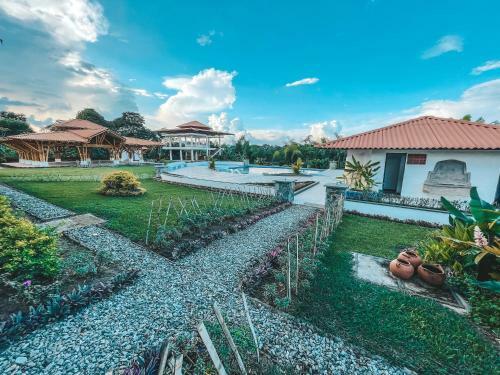 Hotel Casona Montanesa Quind�o Eje Cafetero