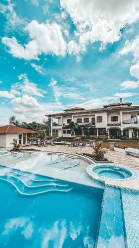 Hotel Casona Montanesa Quind�o Eje Cafetero