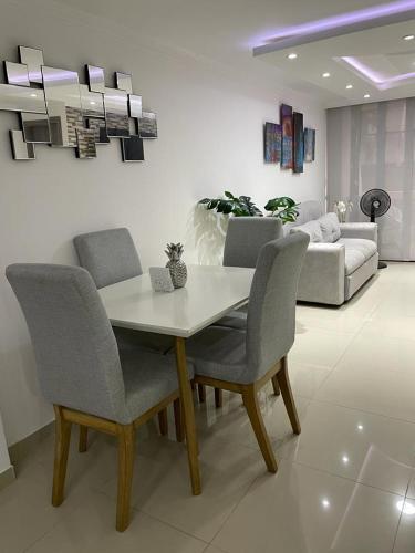 Apartamento Karey Apto Amoblado Frente Al Mar