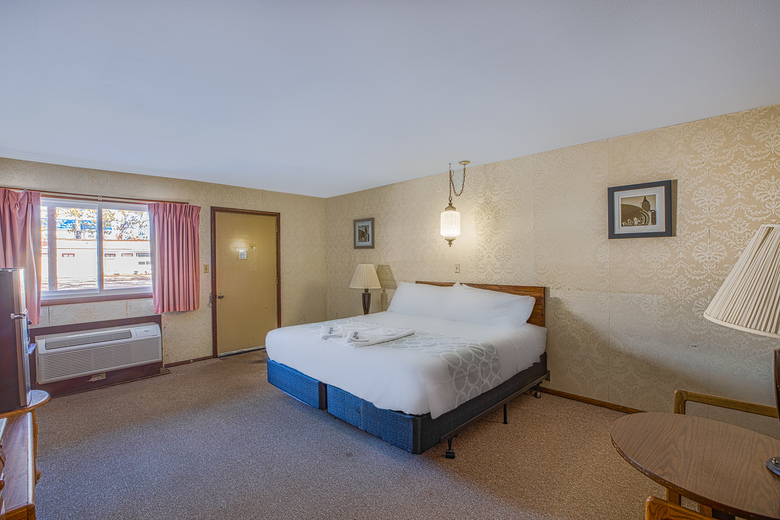 Motel Oyo Hotel Tomahawk - Lake Mohawksin