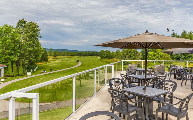 Hotel Cranberry Golf Resort