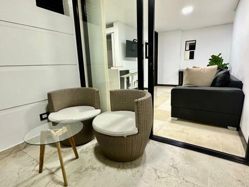 Apartamento 1101 El Poblado! Two Balconies & A Beautiful View