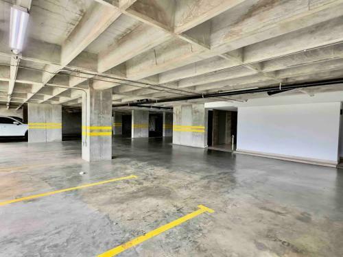 Apartamento 1101 El Poblado! Two Balconies & A Beautiful View