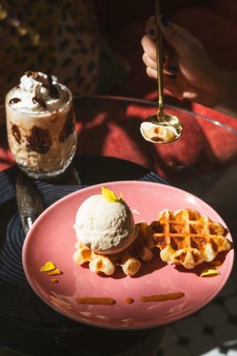 Hotel Nak�a: Stay + Work