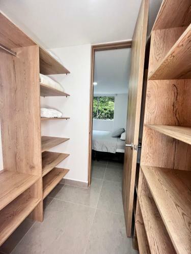 Apartamento Central En Altos Del Poblado Para Estancias Largas