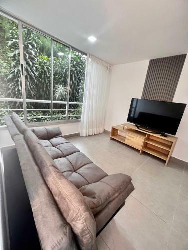 Apartamento Central En Altos Del Poblado Para Estancias Largas