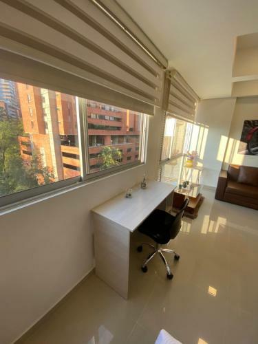 Apartasuite Moderna - En El Coraz�n Del Poblado Medell�n