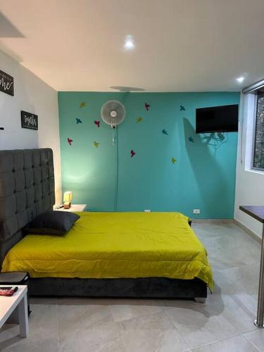 Apartaestudio Laureles 70 Piso 2