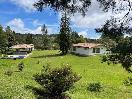 Villa Casa De Campo Piedras Blancas
