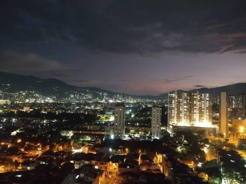 Apartamento Amoblado Completo -vista Espectacular